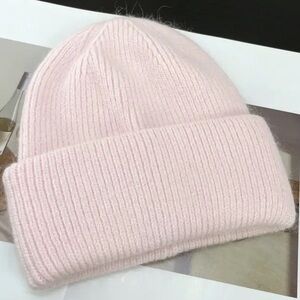 NWOT Women’s Knit Hat Beanie